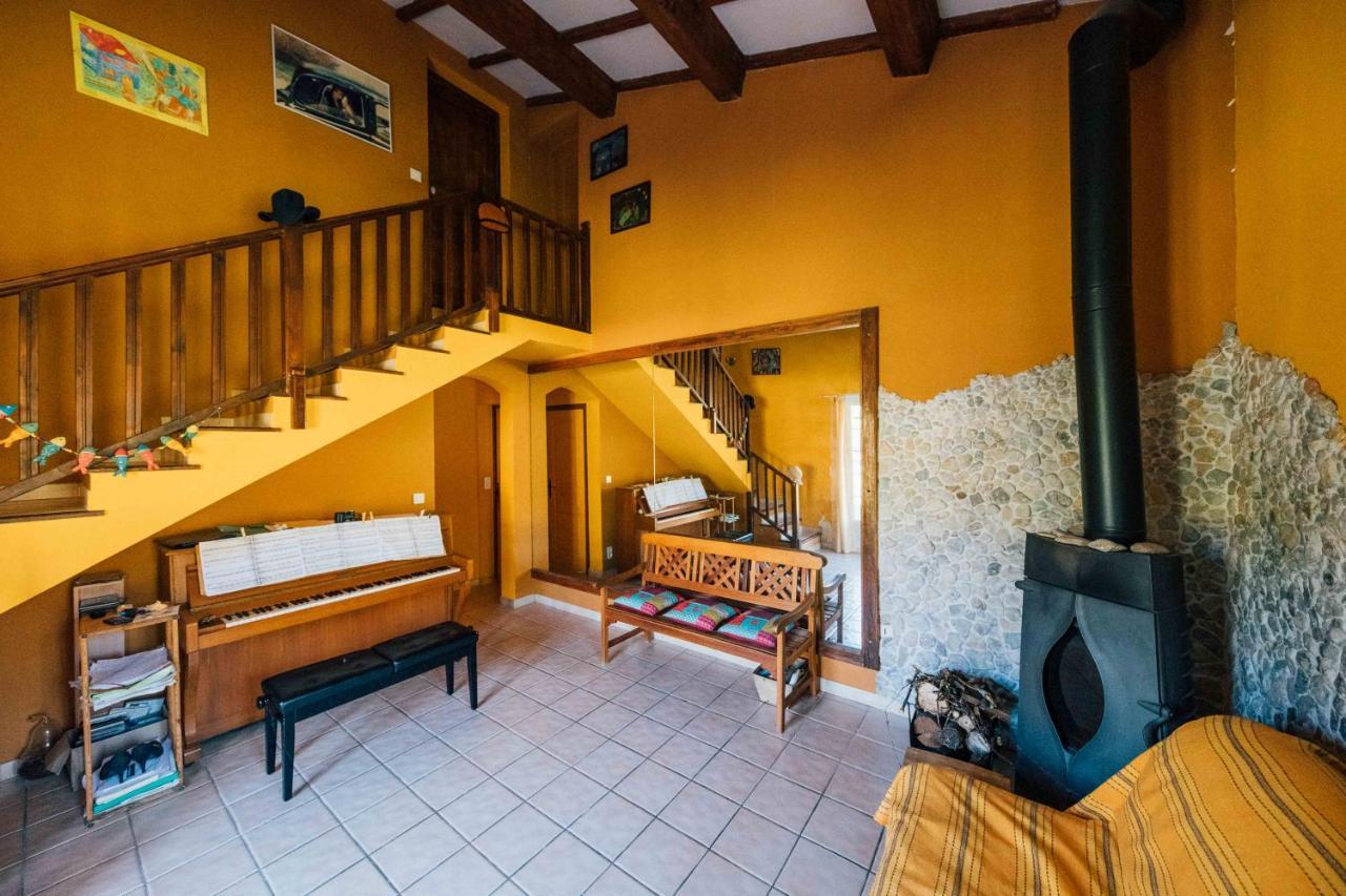 Maison D'Hotes Eco-Responsable Avec Piscine 6X12M Châteaudouble Dış mekan fotoğraf